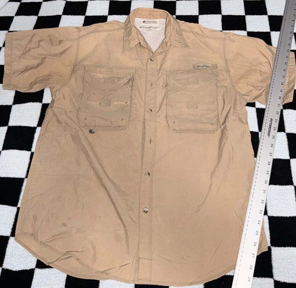 Columbia Company Short Sleeve Nylon Button-Up Fishing Shirt Medium Beige